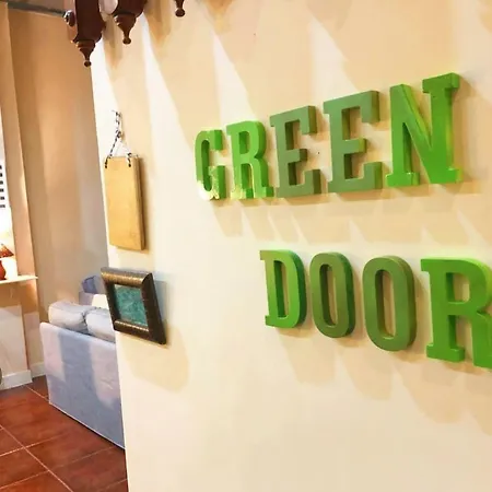 בית אירוח Green Door Gracia ברצלונה