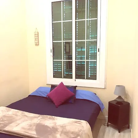 Green Door Gracia Δωμάτια σε οικογενειακή κατοικία *