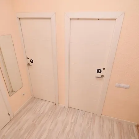 Green Door Gracia Δωμάτια σε οικογενειακή κατοικία *