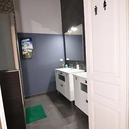 Δωμάτια σε οικογενειακή κατοικία Green Door Gracia Βαρκελώνη